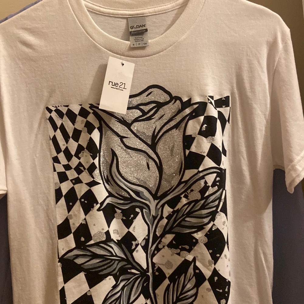 Rue 21 Graphic T-shirt